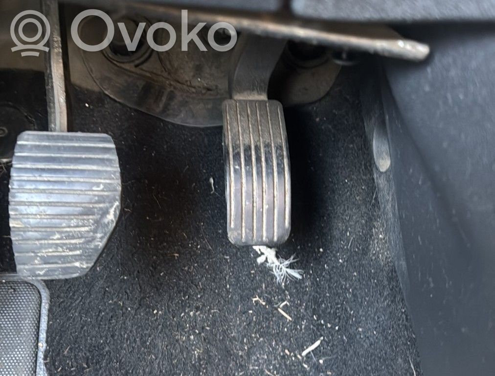 Citroen C4 II Pedał gazu / przyspieszenia 