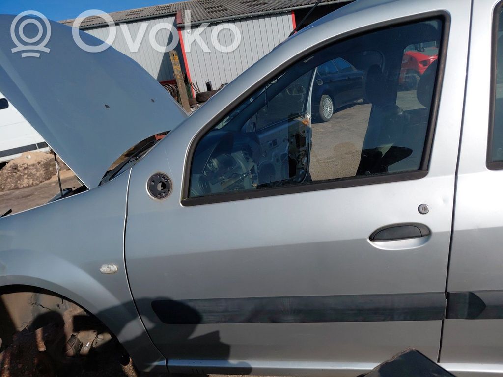 Dacia Logan I Drzwi przednie 