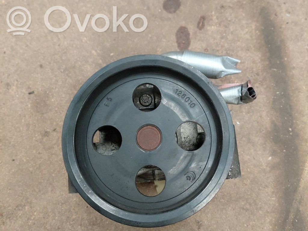 Ohjaustehostimen pumppu   1406468