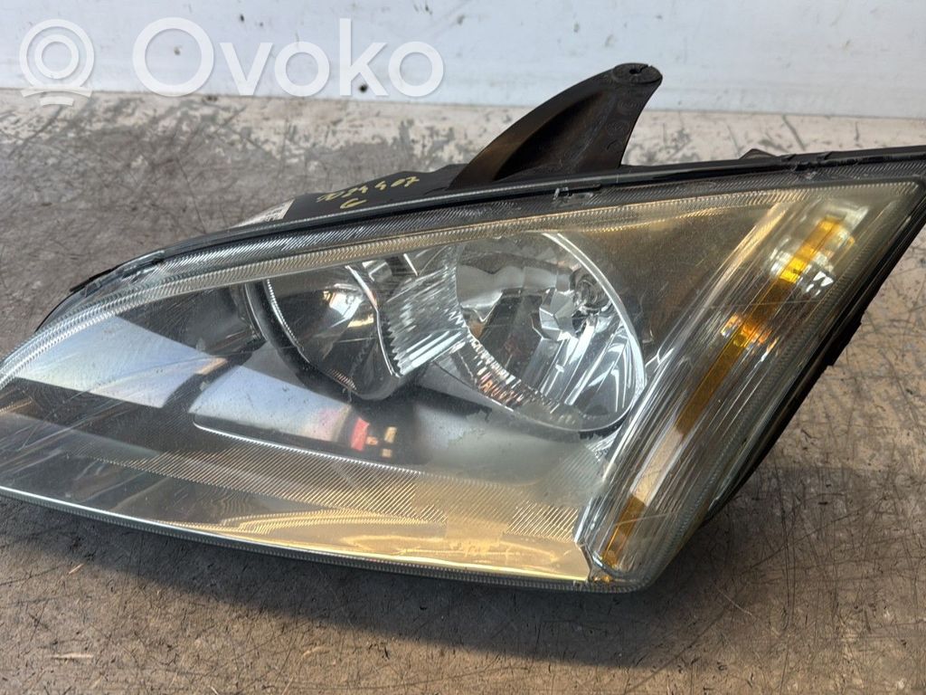 Headlight/headlamp   1480994