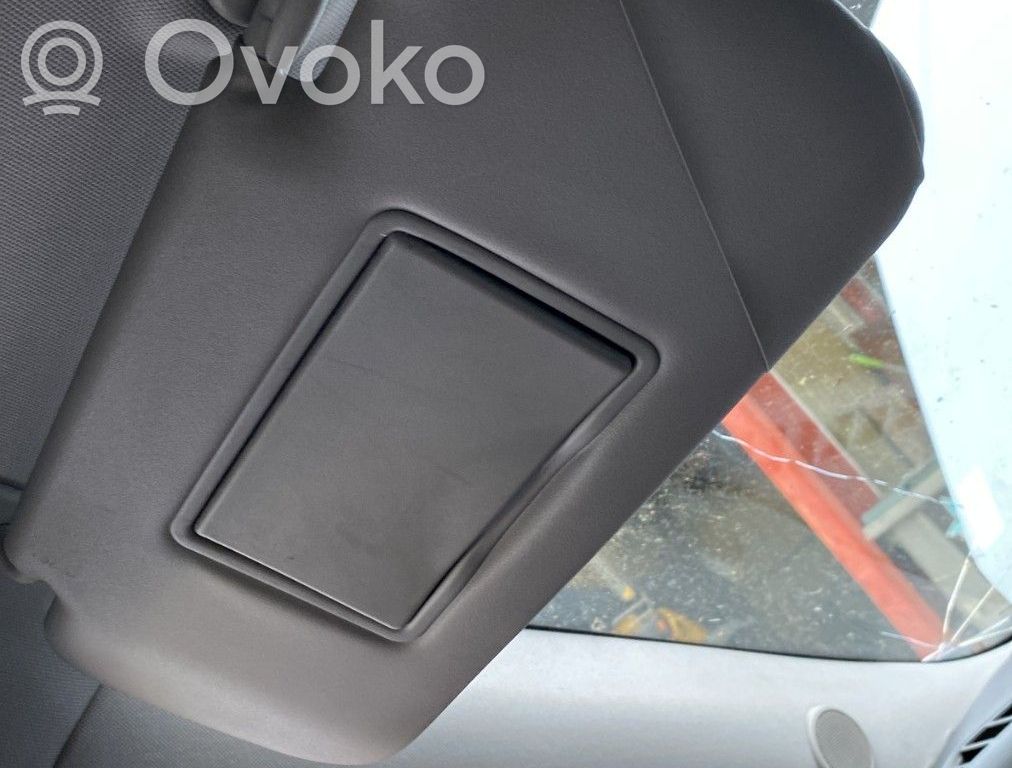 Nissan Primera Häikäisysuoja 