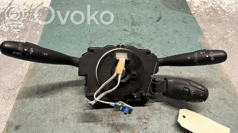 Peugeot 206+ Rokturu komplekts 