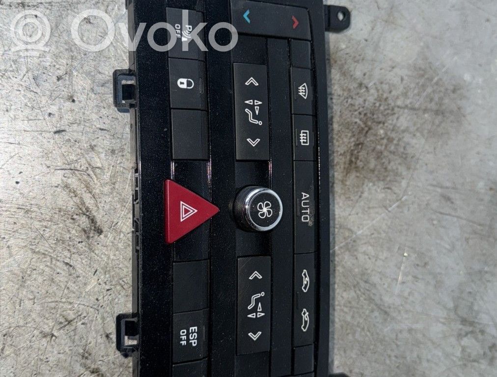 Peugeot 407 Climate control unit 
