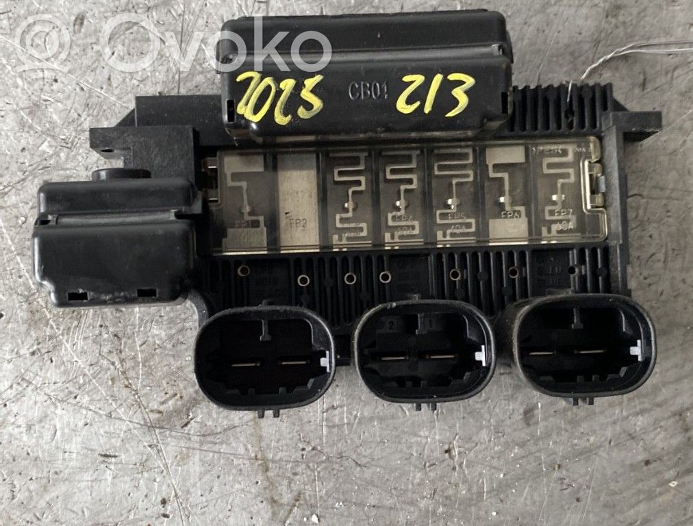 Peugeot Expert Fuse module 