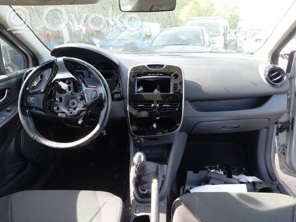Renault Clio IV Панель 