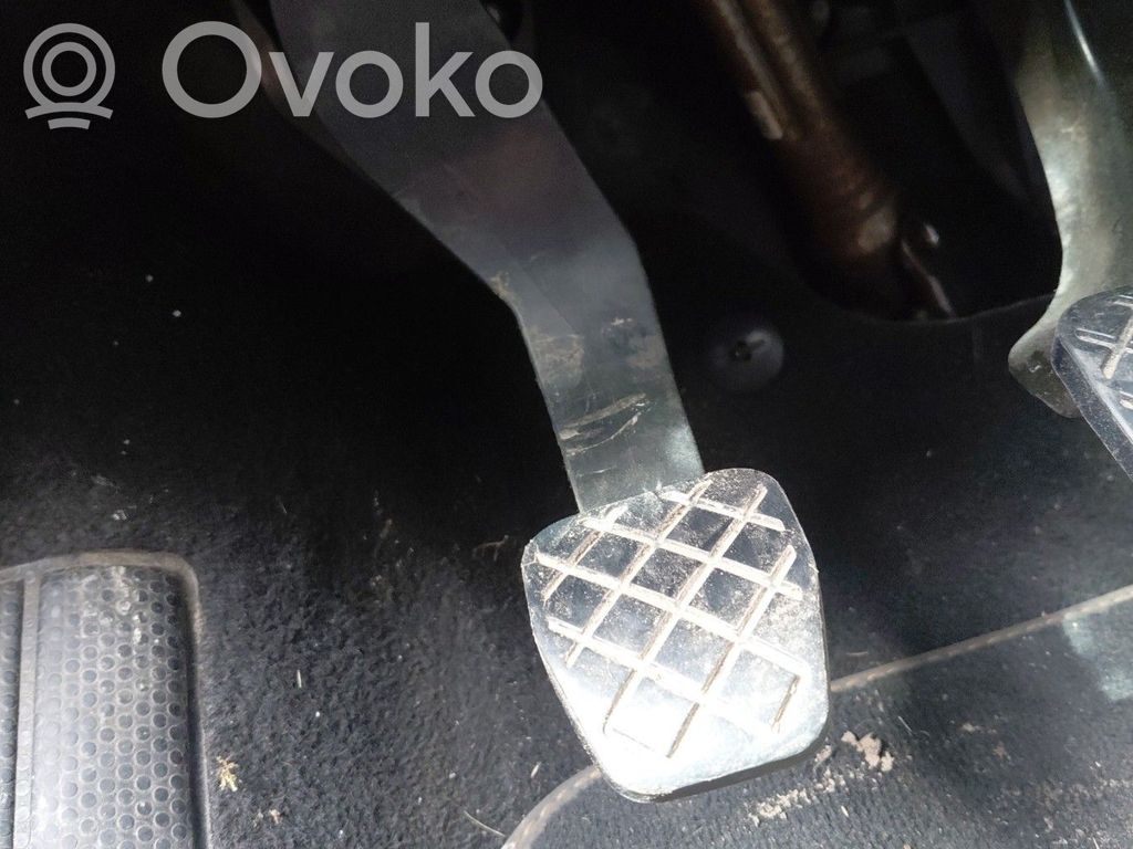 Volkswagen Polo V 6R Pedal de embrague 