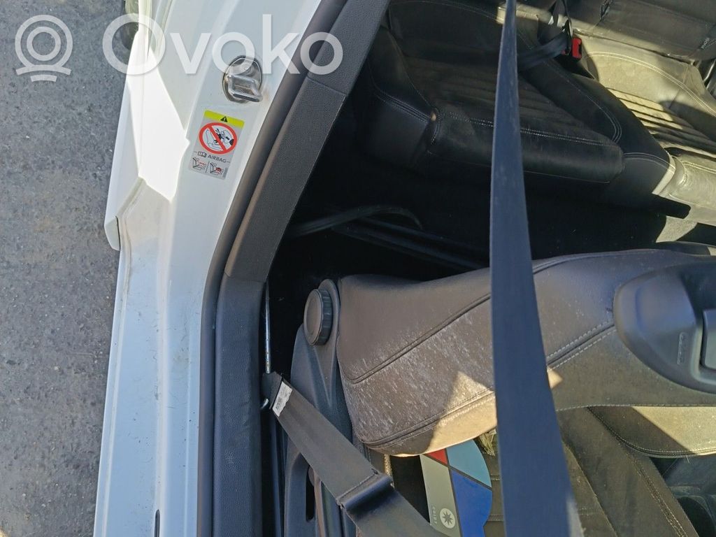 Volkswagen Scirocco Cinturón delantero 