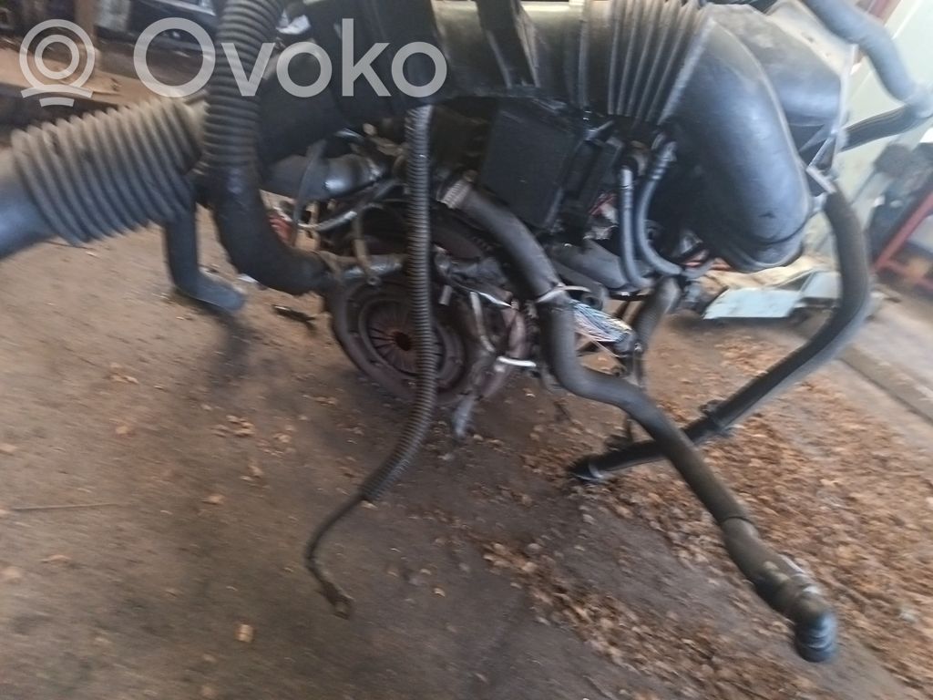 Двигатель   00000135LX