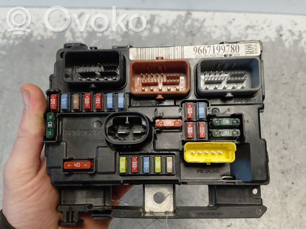 Peugeot 207 BSM Control unit 