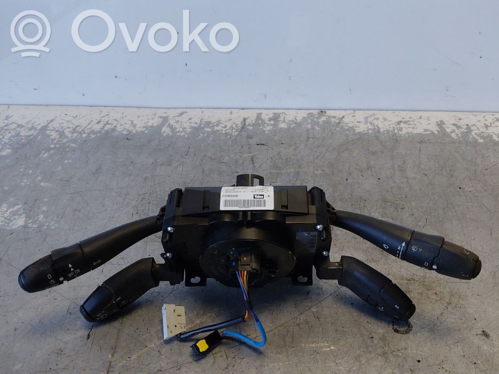 Peugeot 207 Leva/interruttore dell’indicatore di direzione e tergicristallo 