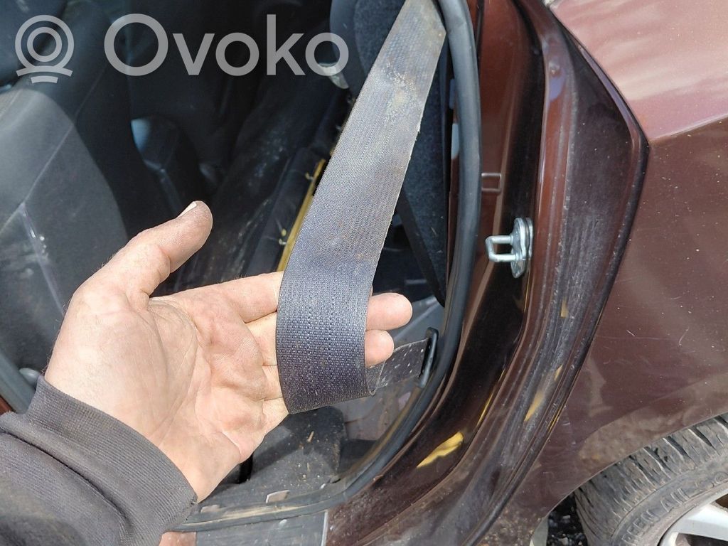 Mazda 3 II Cinturón trasero 