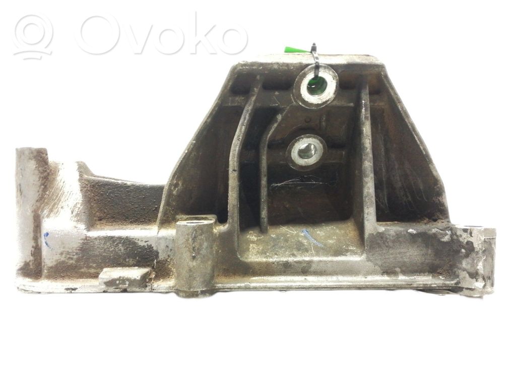 Engine mount bracket   500376599