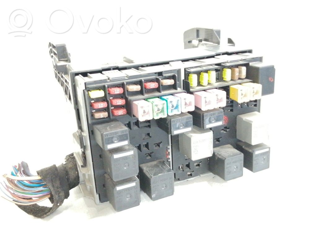 Unidad de control del BSM   6C1T14A067CA