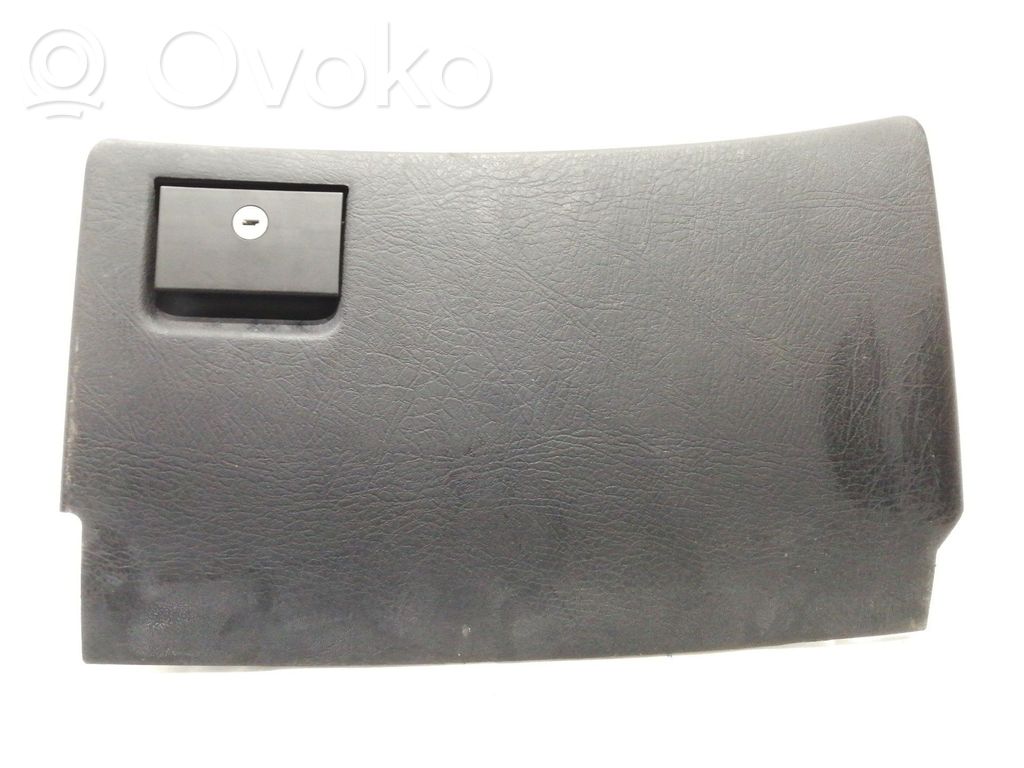 Audi Coupe Daiktadėžė 