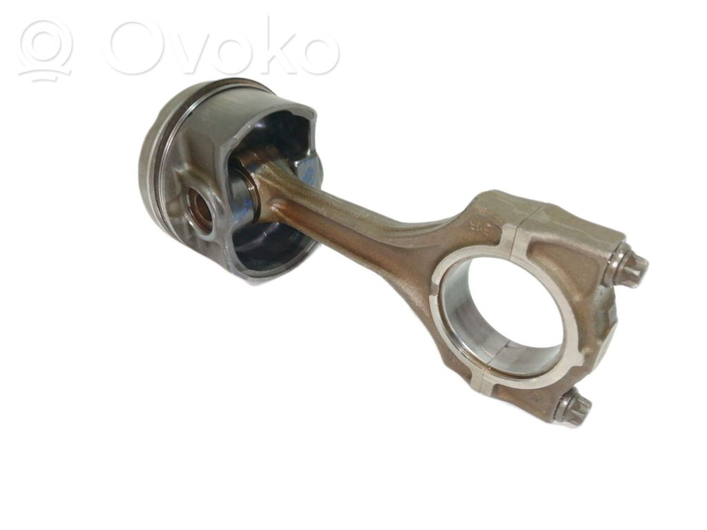 BMW 5 E39 Piston 