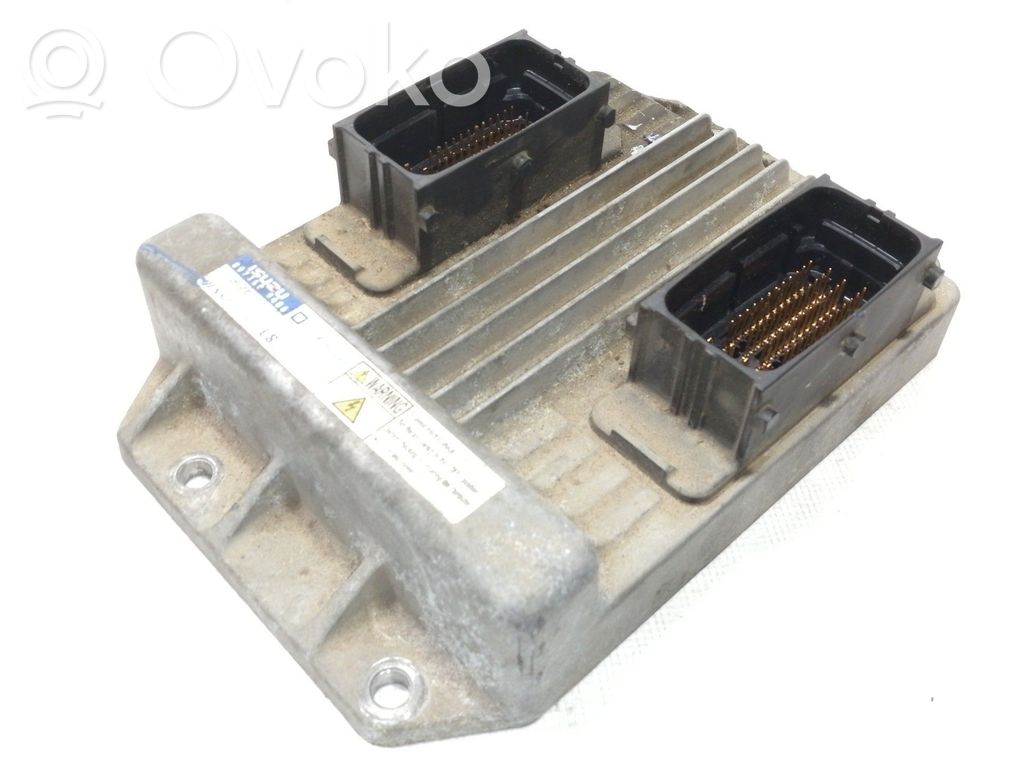 Unidad de control/módulo del motor   97350948