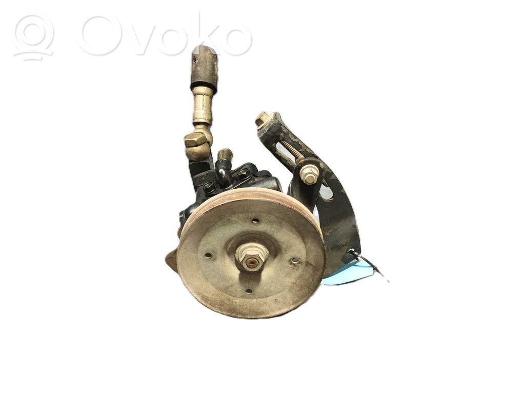 Ohjaustehostimen pumppu   1954619,69104140