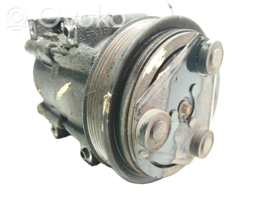 Compresor (bomba) del aire acondicionado (A/C))