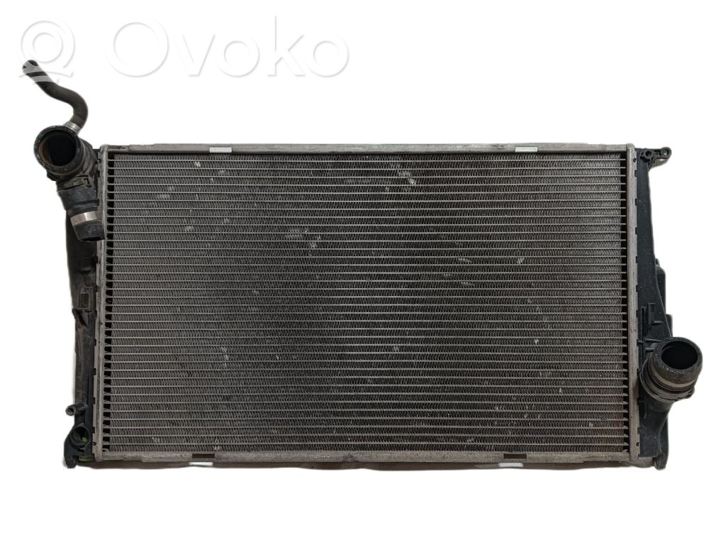 BMW 1 E81 E87 Aušinimo skysčio radiatorius 