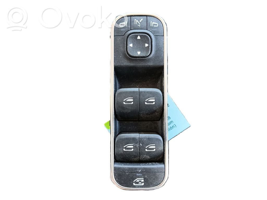 Mercedes-Benz EQA Przyciski szyb 