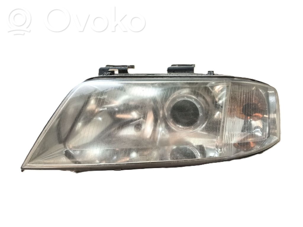 Audi A6 S6 C5 4B Scheinwerfer 