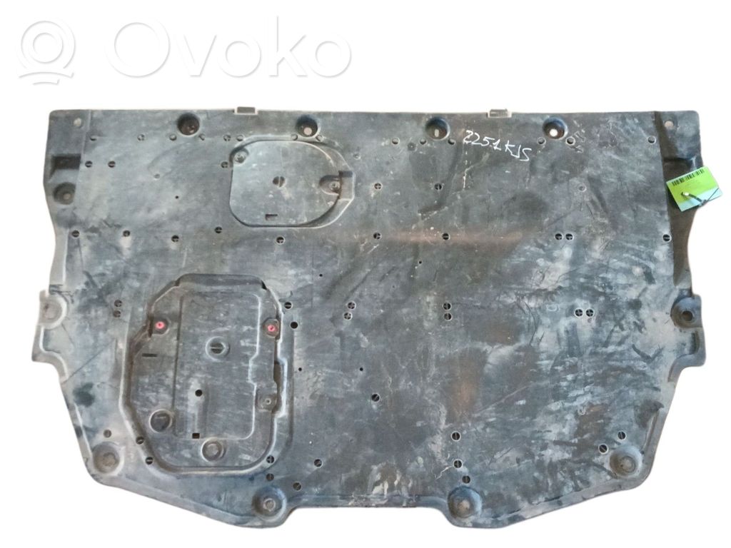 Engine splash shield/under tray   D09H56110