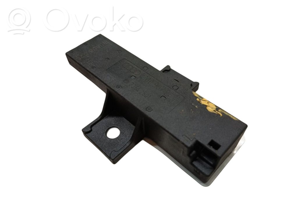 Other control units/modules   4M0907247,33542501