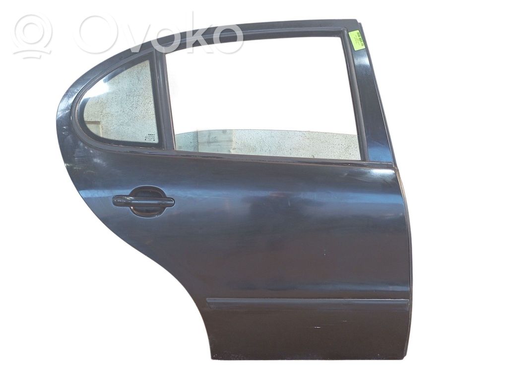 Puerta trasera   1M0833056N