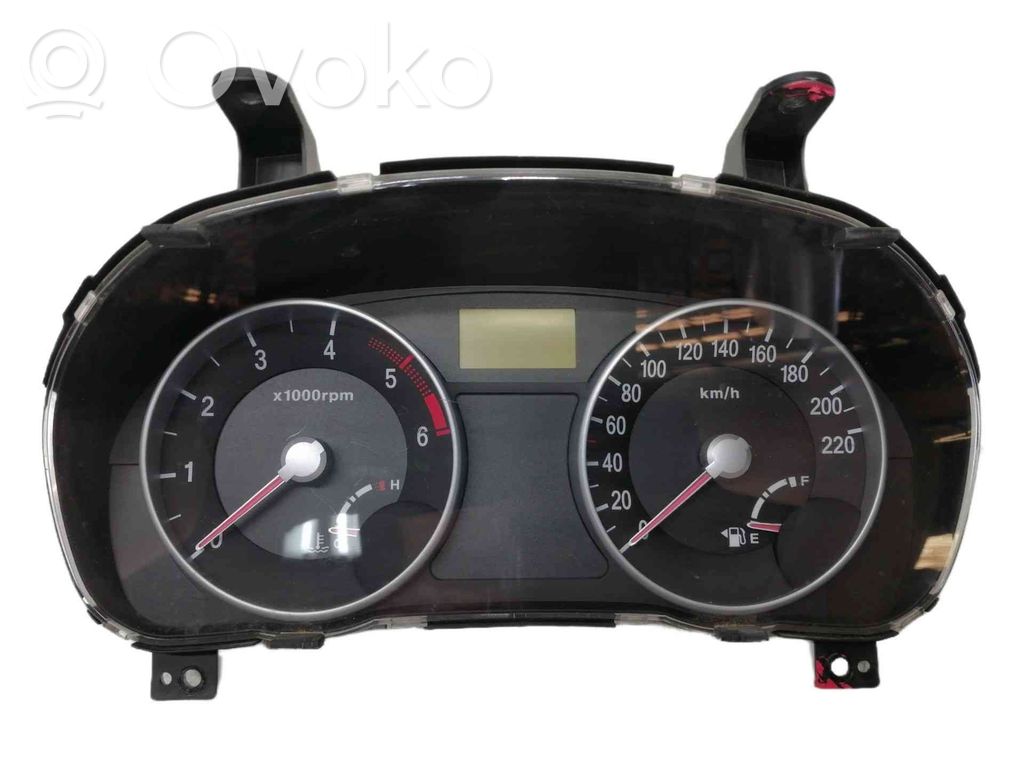 Hyundai Accent Geschwindigkeitsmesser Cockpit 