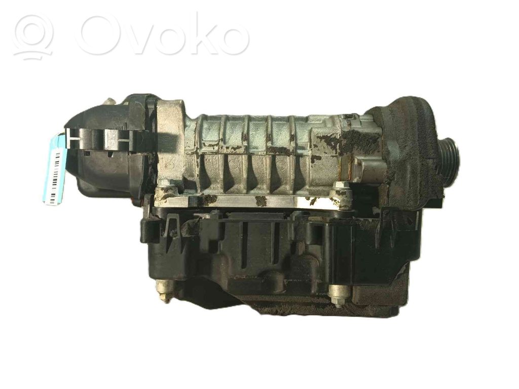 Silnik   03C145601E,338425,325484