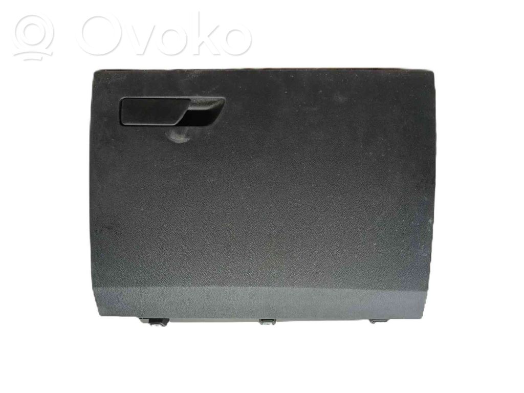 Seat Leon IV Handschuhfach 