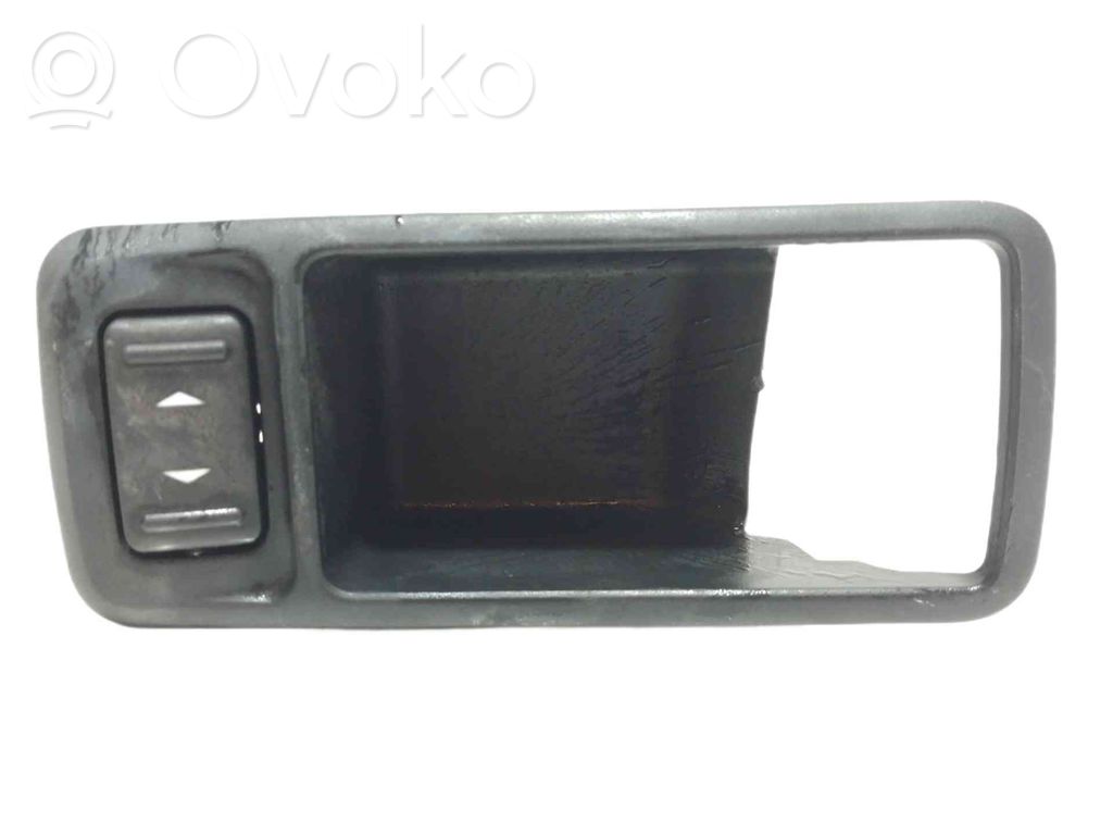 Przyciski szyb   3M51226A36