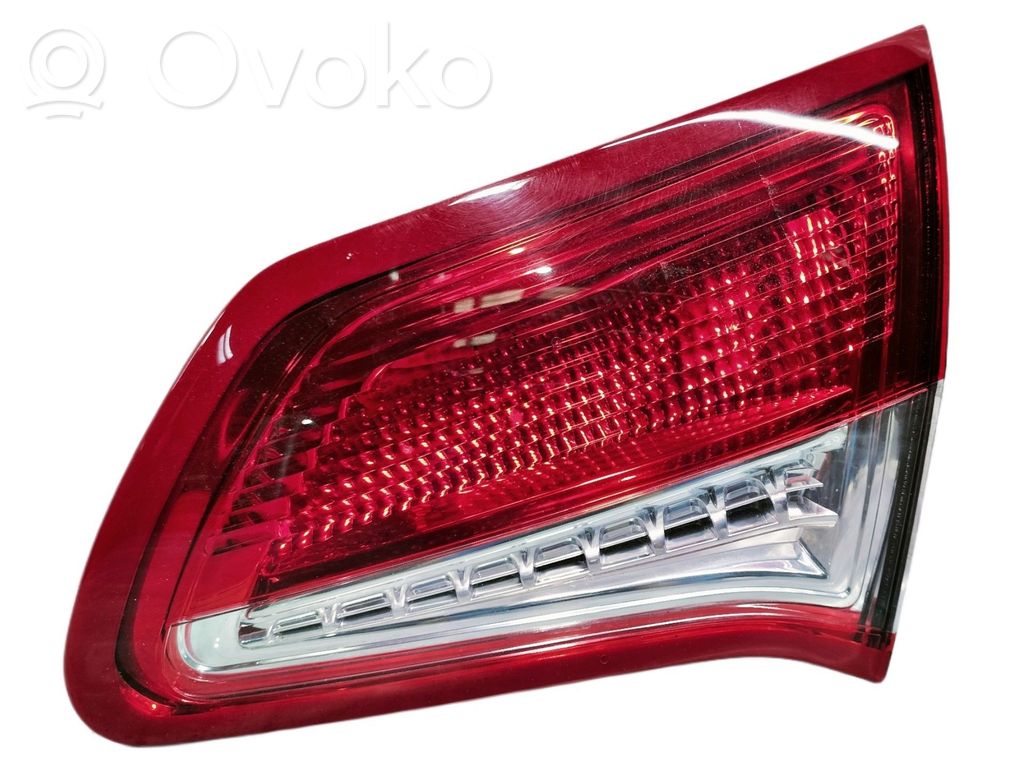Citroen C4 Cactus Takaluukun takavalot 