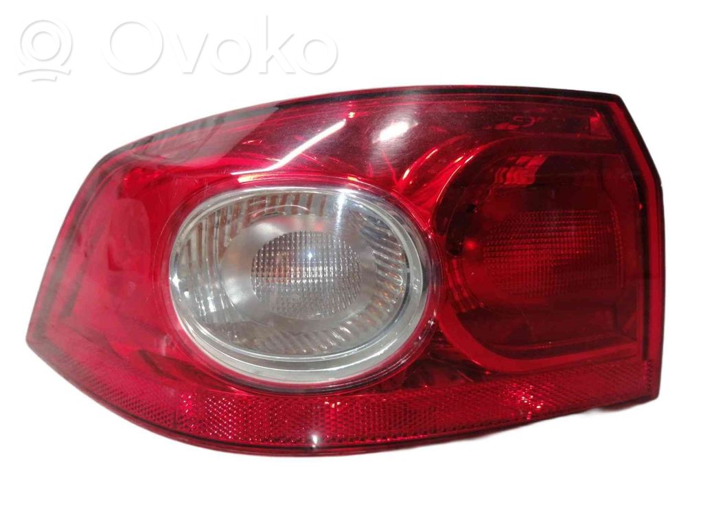 Lampa tylna