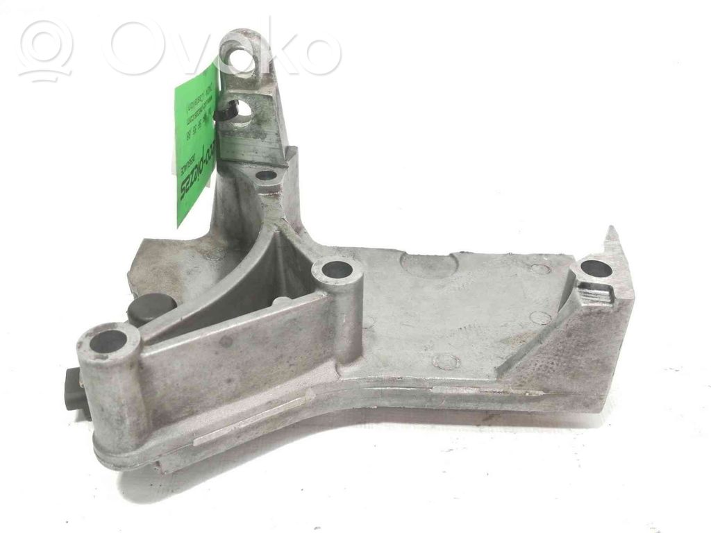 Renault Clio II Supporto di montaggio del motore