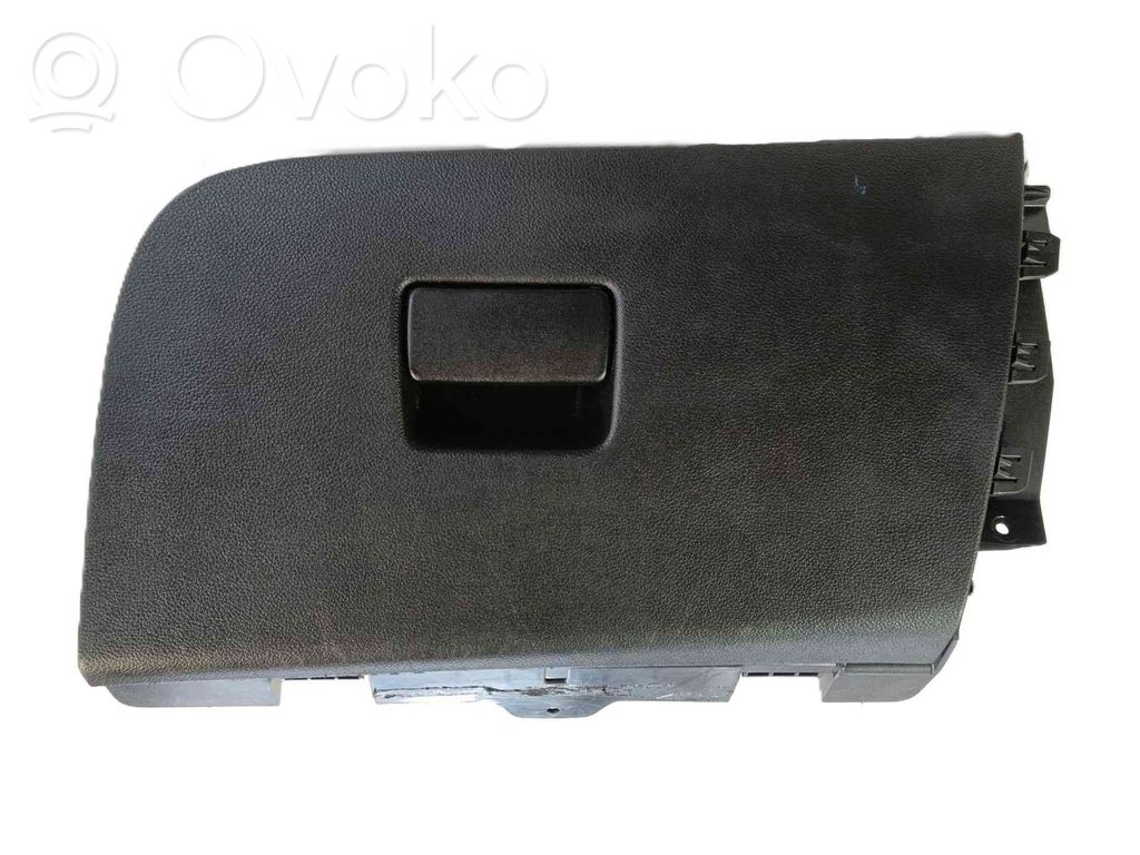 Guantera   39046761