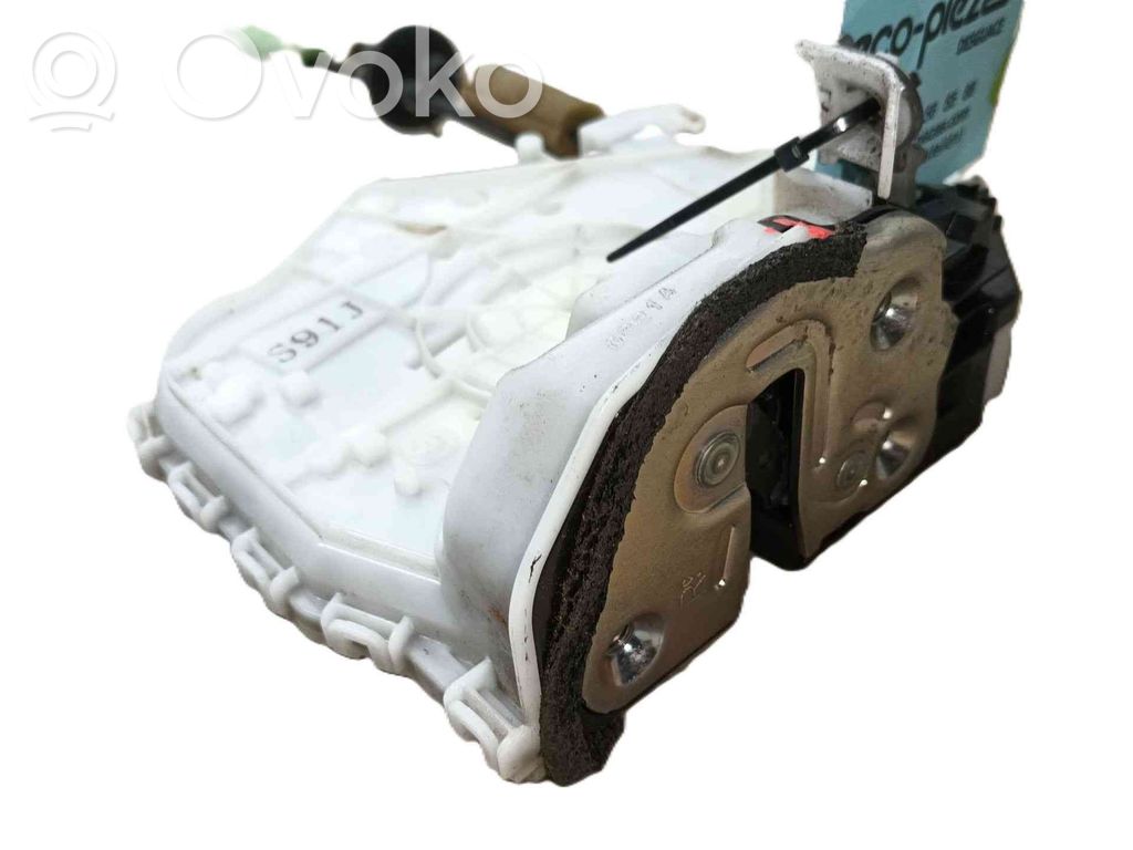 Zamek drzwi tylnych   19A484BCJH