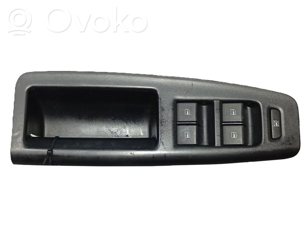 Volkswagen Polo IV 9N3 Przyciski szyb 