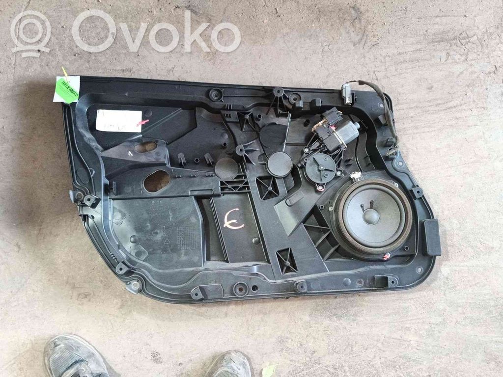 Ford Fiesta Alzacristalli manuale della portiera anteriore 