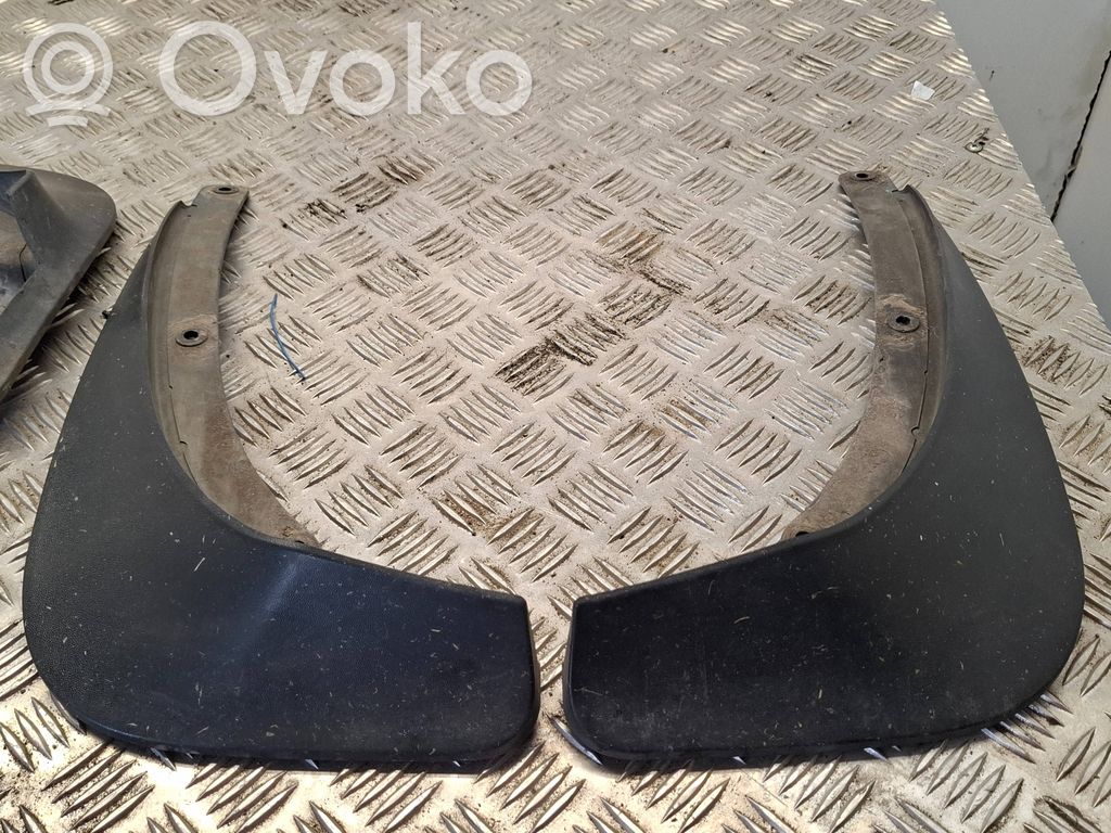 Skoda Yeti (5L) Set parafanghi 