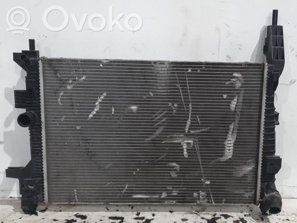 Ford Focus Dzesēšanas šķidruma radiators 