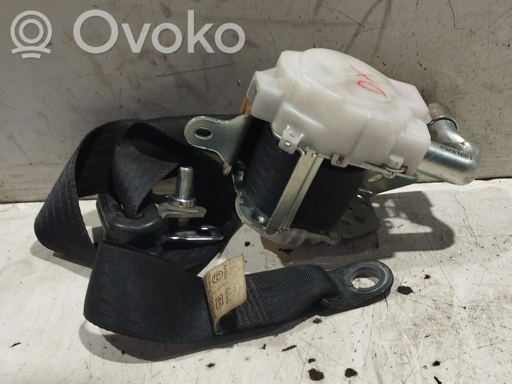 Toyota iQ Pas bezpieczeństwa fotela przedniego 