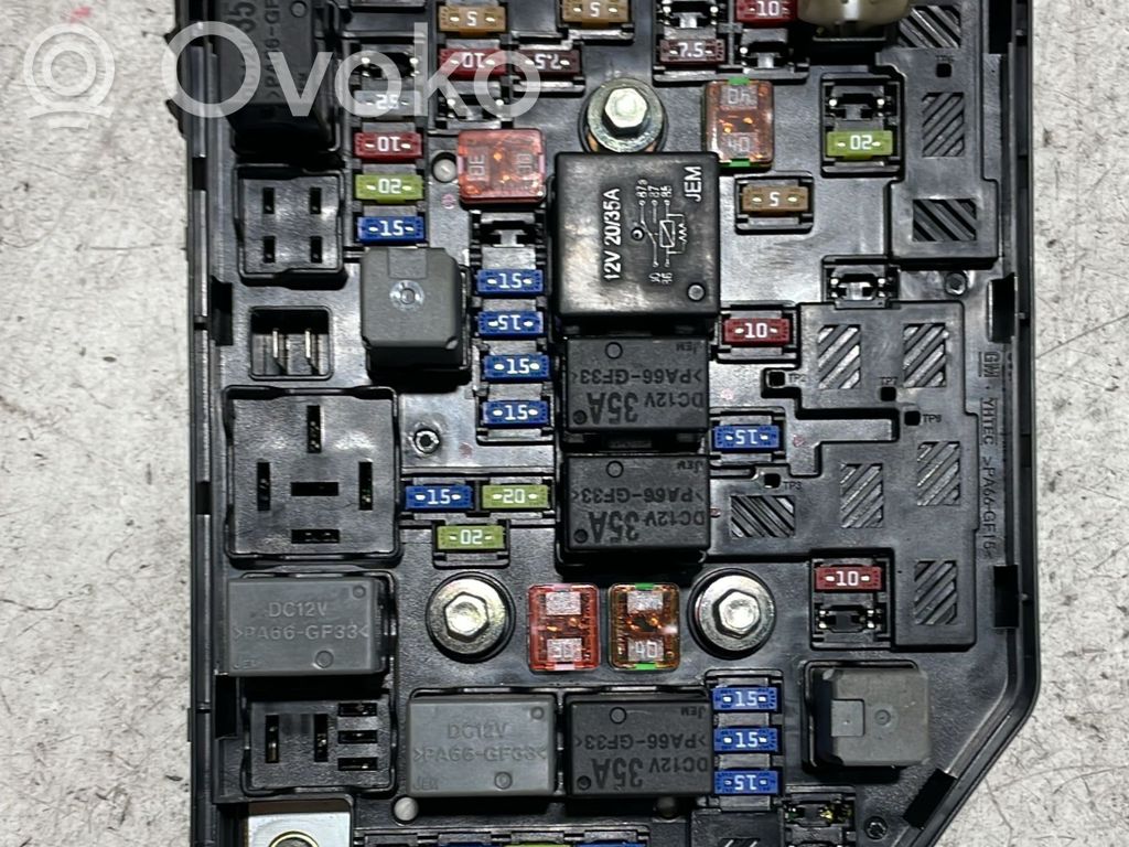 Opel Karl Fuse module 