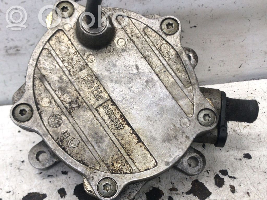 Vacuum pump   763565702,763565702