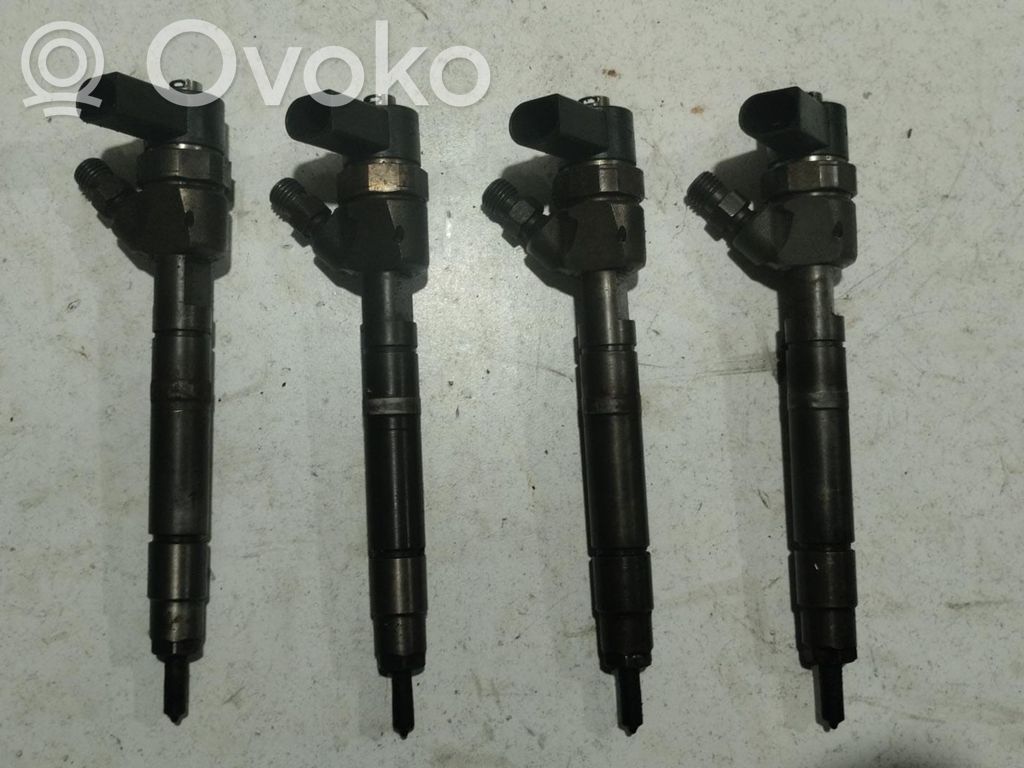 Jeep Cherokee KJ Wtryskiwacz paliwa 