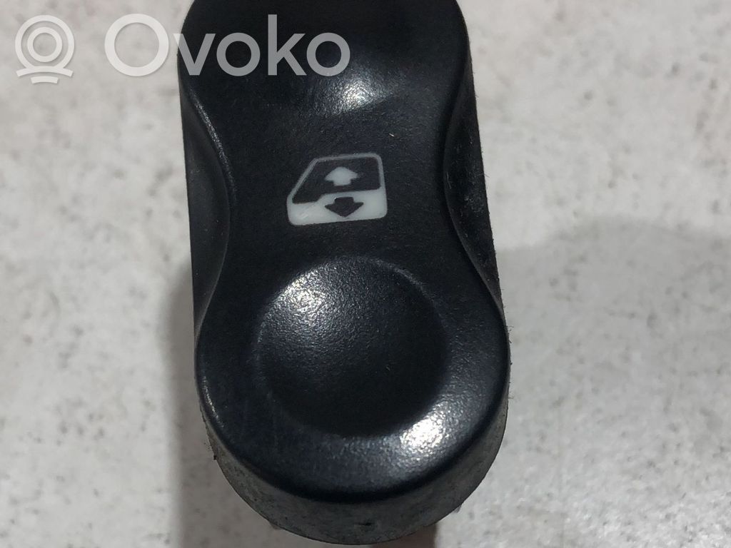 Dacia Sandero Muut kytkimet/nupit/vaihtimet 