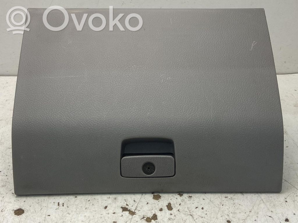 KIA Carnival Set torpedou