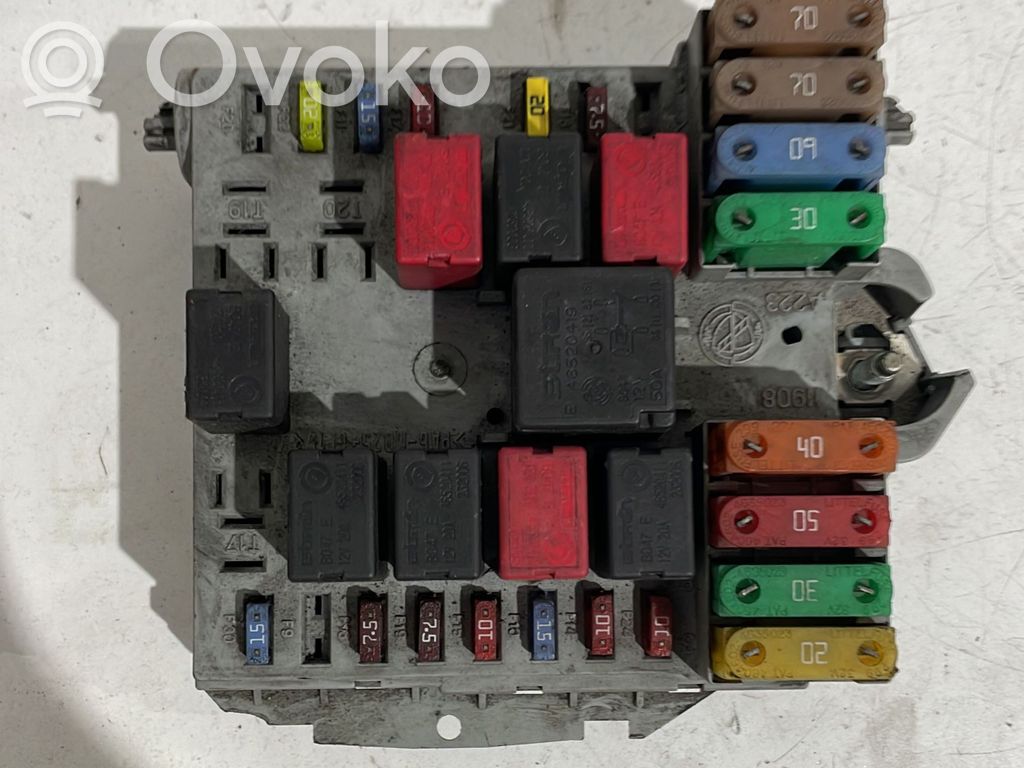 Lancia Ypsilon Módulo de fusible 