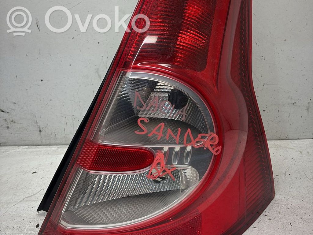 Dacia Sandero Feux arrière / postérieurs