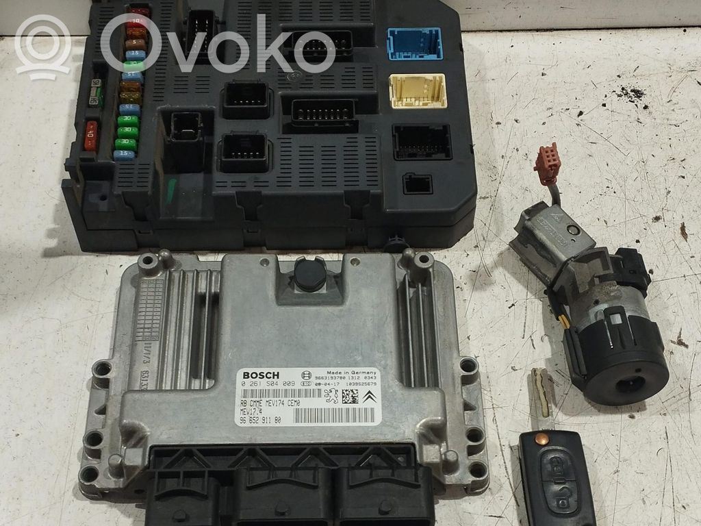 Peugeot 207 Kit cu ECU motor și set închidere uși 